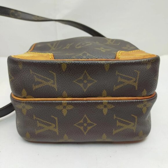 Authentic Louis Vuitton Amazon Monogram Crossbody LCMON204-112025 - Picture 5 of 9
